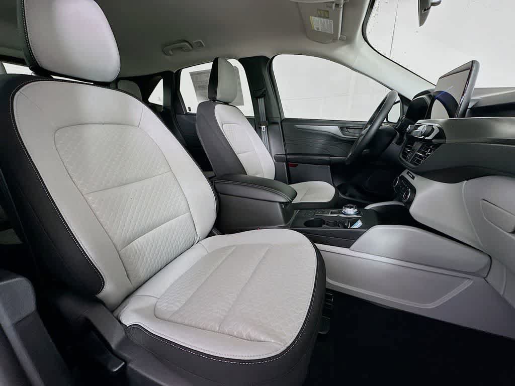 New 2026 Ford Escape Active FWD image 15