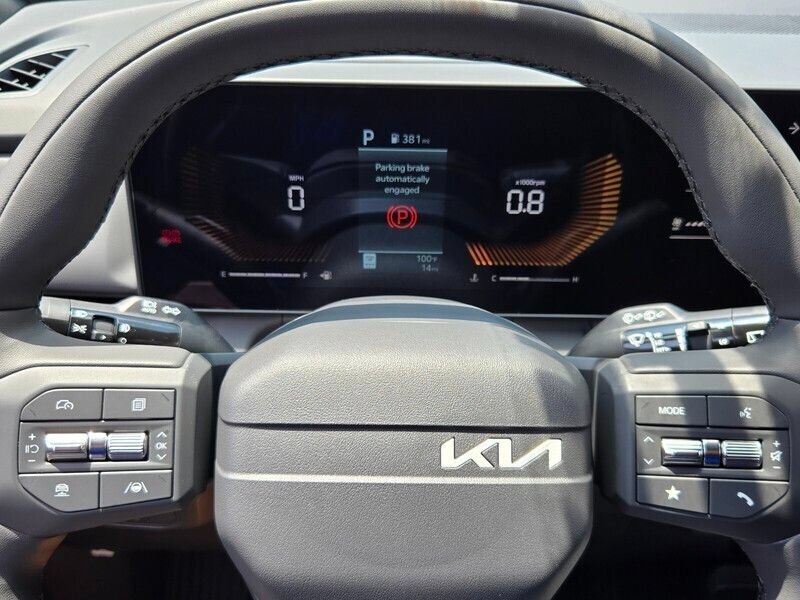 New 2027 Kia Seltos X-Line S w/ X-Line S Premium Package AWD/4WD image 13