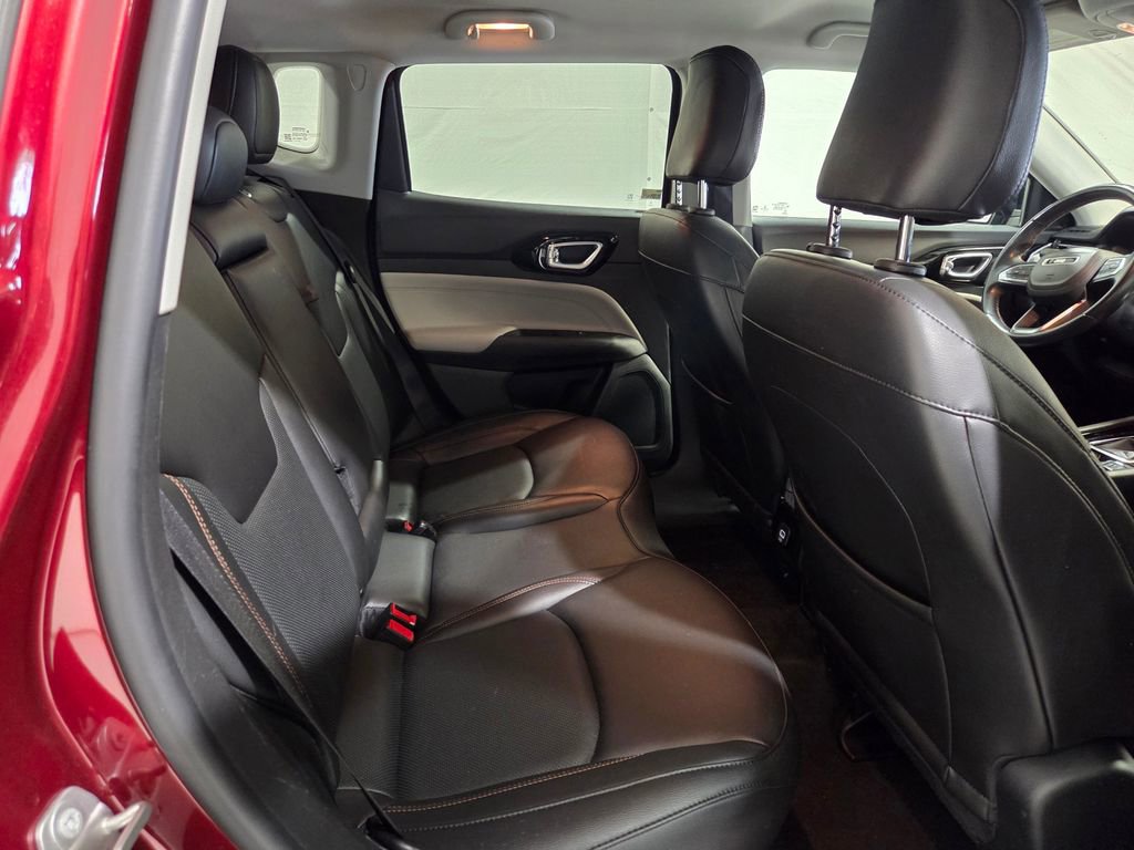 Used 2022 Jeep Compass Limited image 17