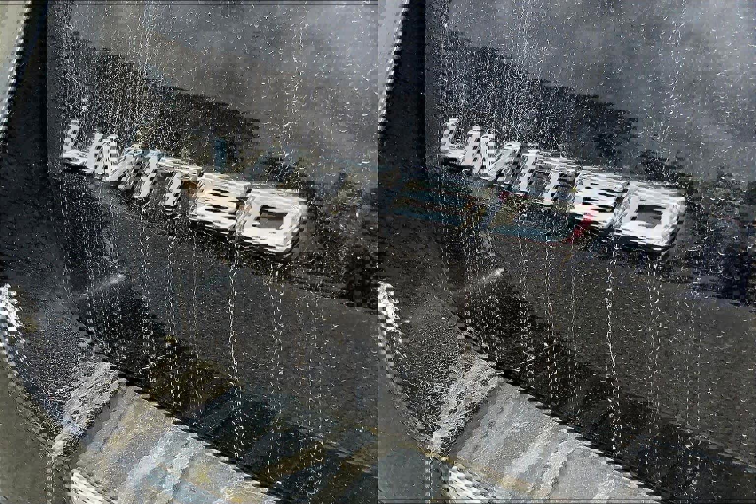 Used 2022 Ford Explorer Limited w/ Equipment Group 301A image 10