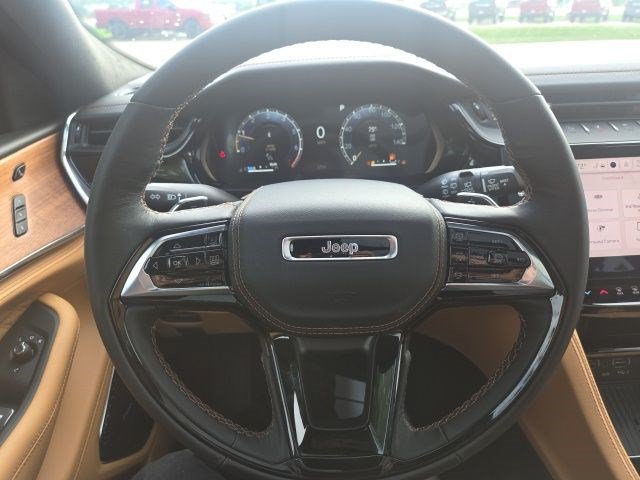 New 2027 Jeep Grand Cherokee L Summit AWD/4WD image 10