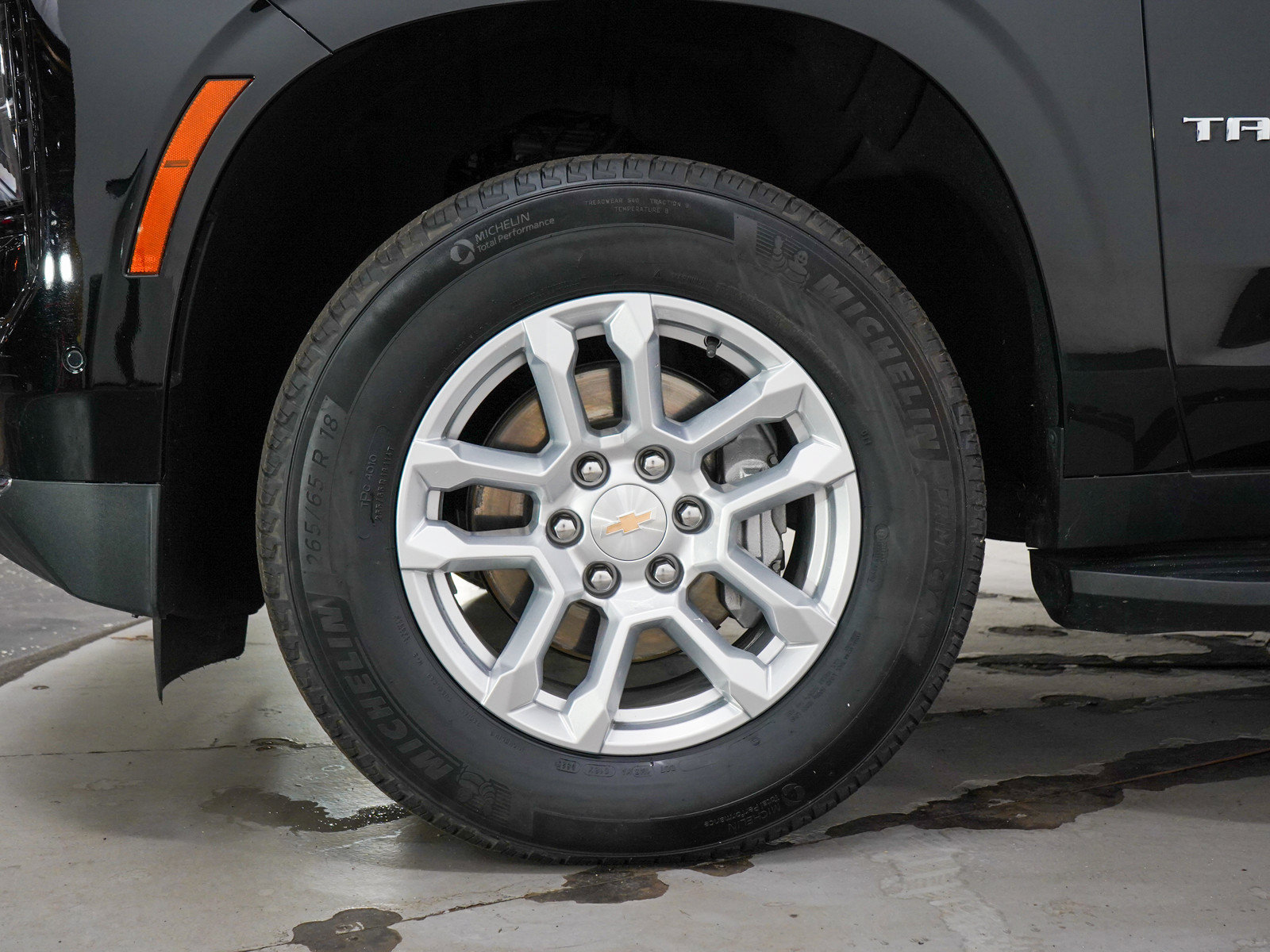 Used 2025 Chevrolet Tahoe LT AWD/4WD image 31