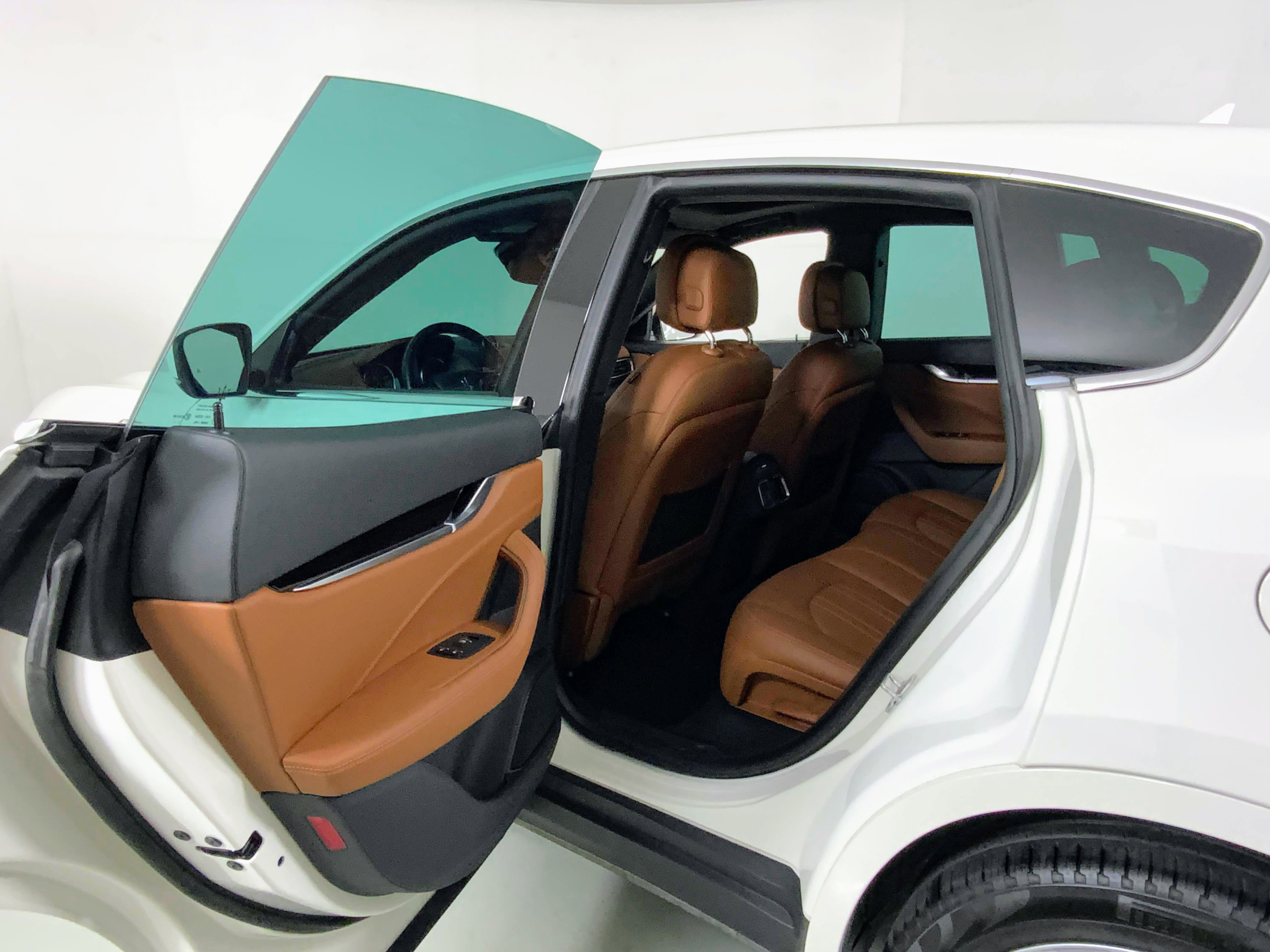 Certified 2022 Maserati Levante GT image 40