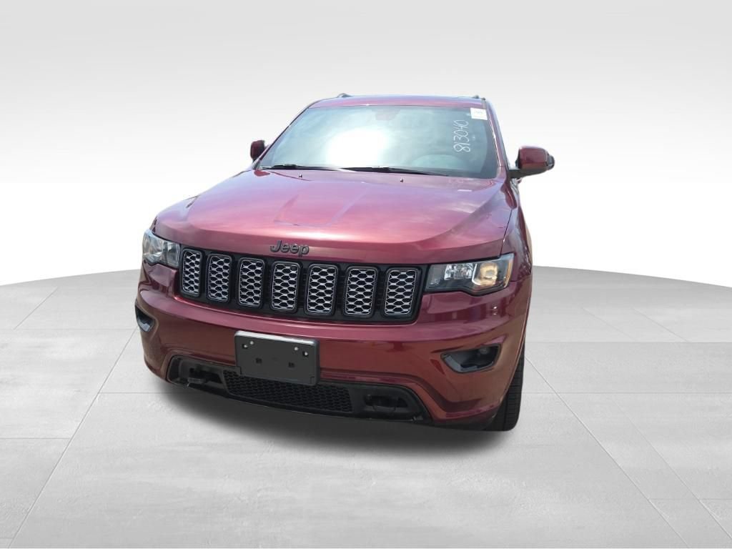 Used 2019 Jeep Grand Cherokee Altitude AWD/4WD image 8