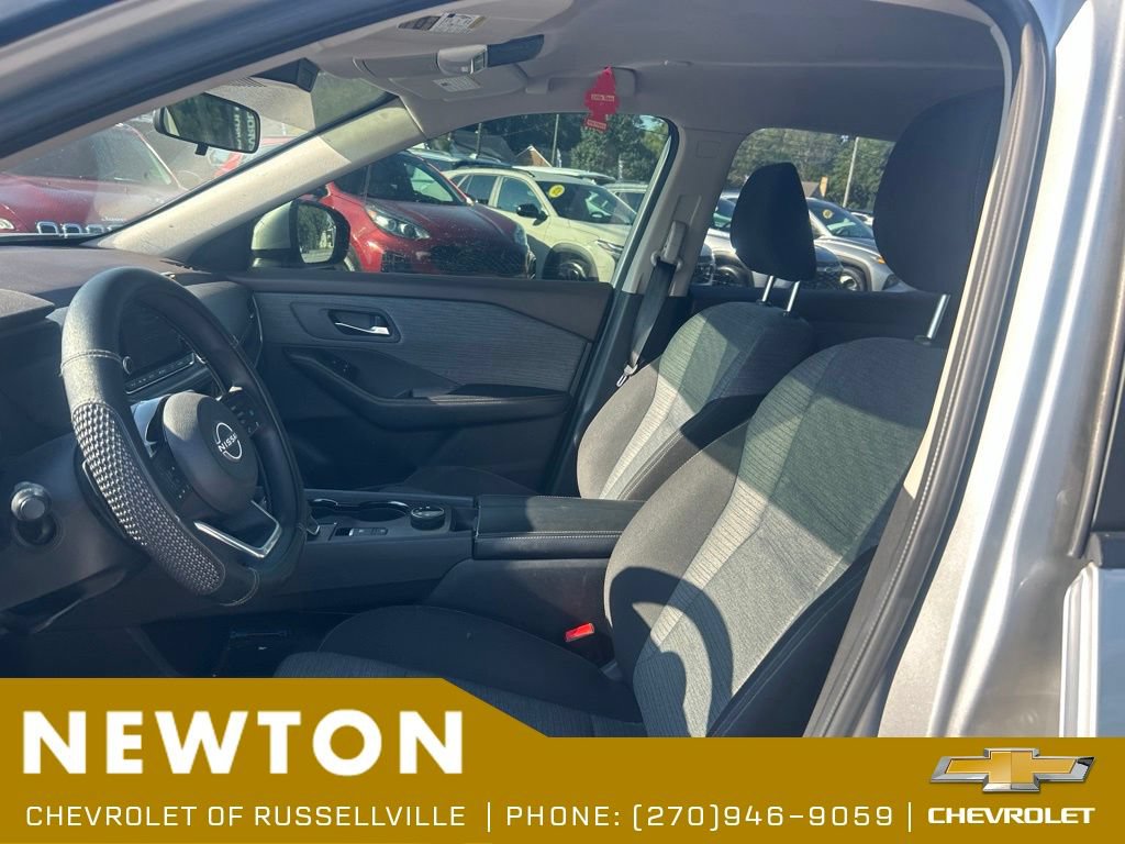 Used 2023 Nissan Rogue SV AWD/4WD image 4