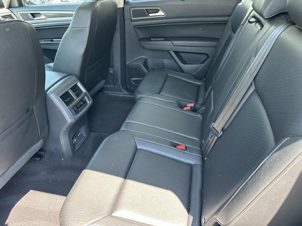 Used 2019 Volkswagen Atlas SEL AWD/4WD image 16