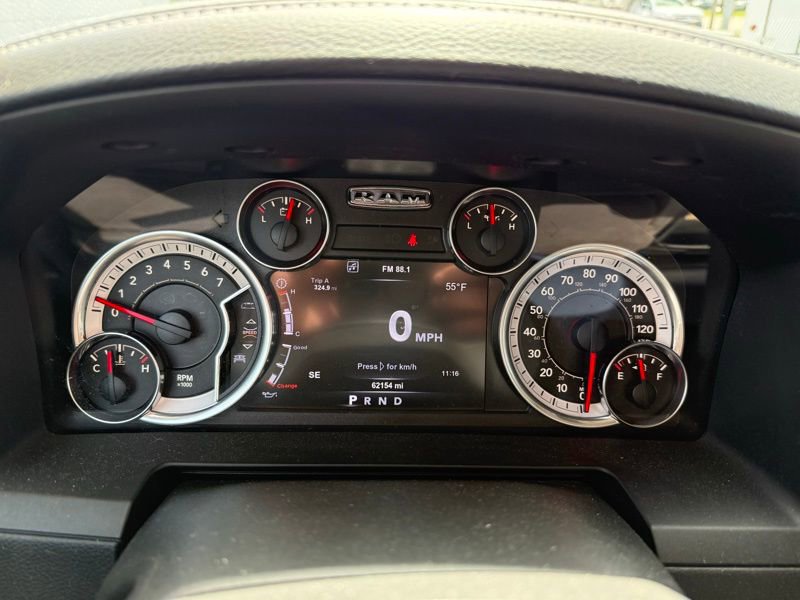 Used 2017 RAM 1500 Laramie w/ Convenience Group AWD/4WD image 10