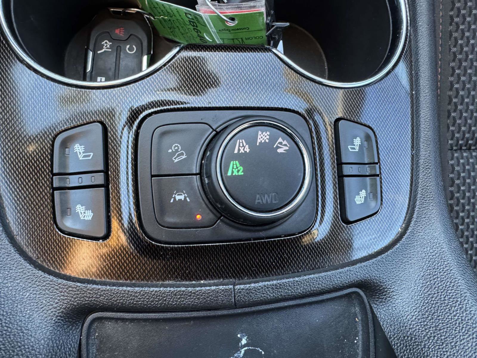 Used 2023 GMC Acadia AT4 image 28