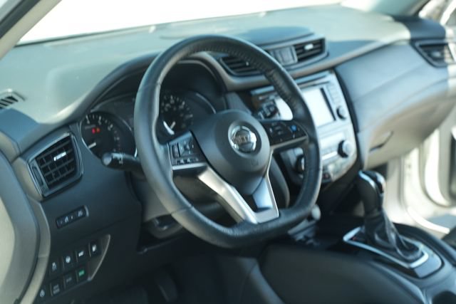 Used 2019 Nissan Rogue SL w/ Premium Package AWD/4WD image 27