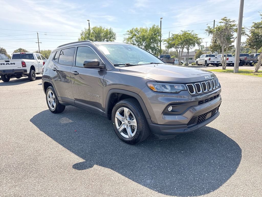 Used 2024 Jeep Compass Latitude AWD/4WD video 1