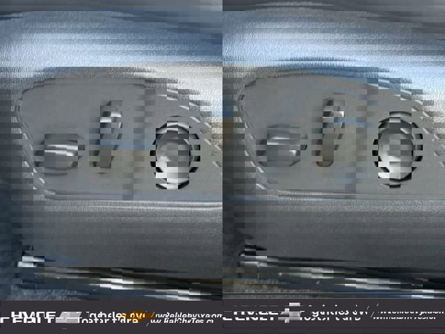 Certified 2025 GMC Acadia Denali image 28