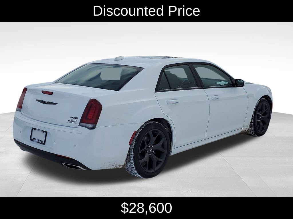 Used 2023 Chrysler 300 Touring L w/ Popular Equipment Group video 3