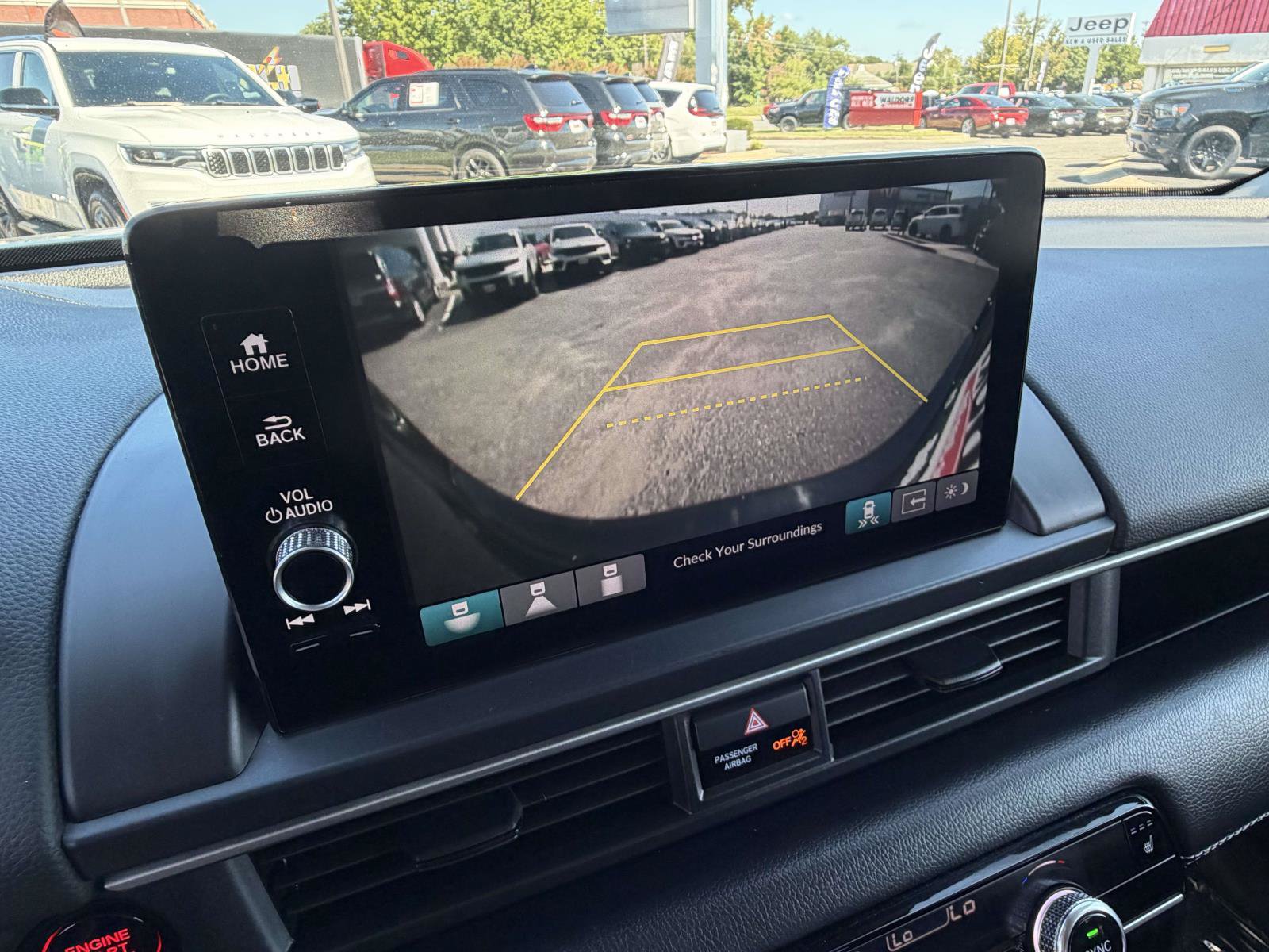 Used 2024 Honda Pilot Touring image 12