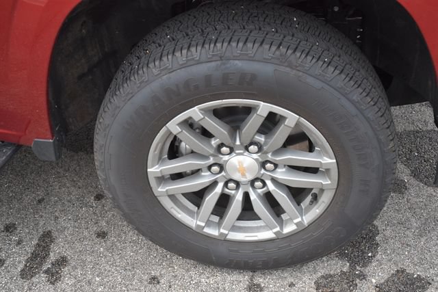 Used 2024 Chevrolet Colorado LT w/ LT Convenience Package II AWD/4WD image 11