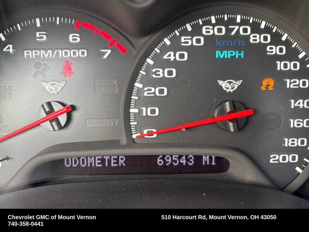 Used 2002 Chevrolet Corvette Coupe w/ Preferred Equipment Group2 image 19