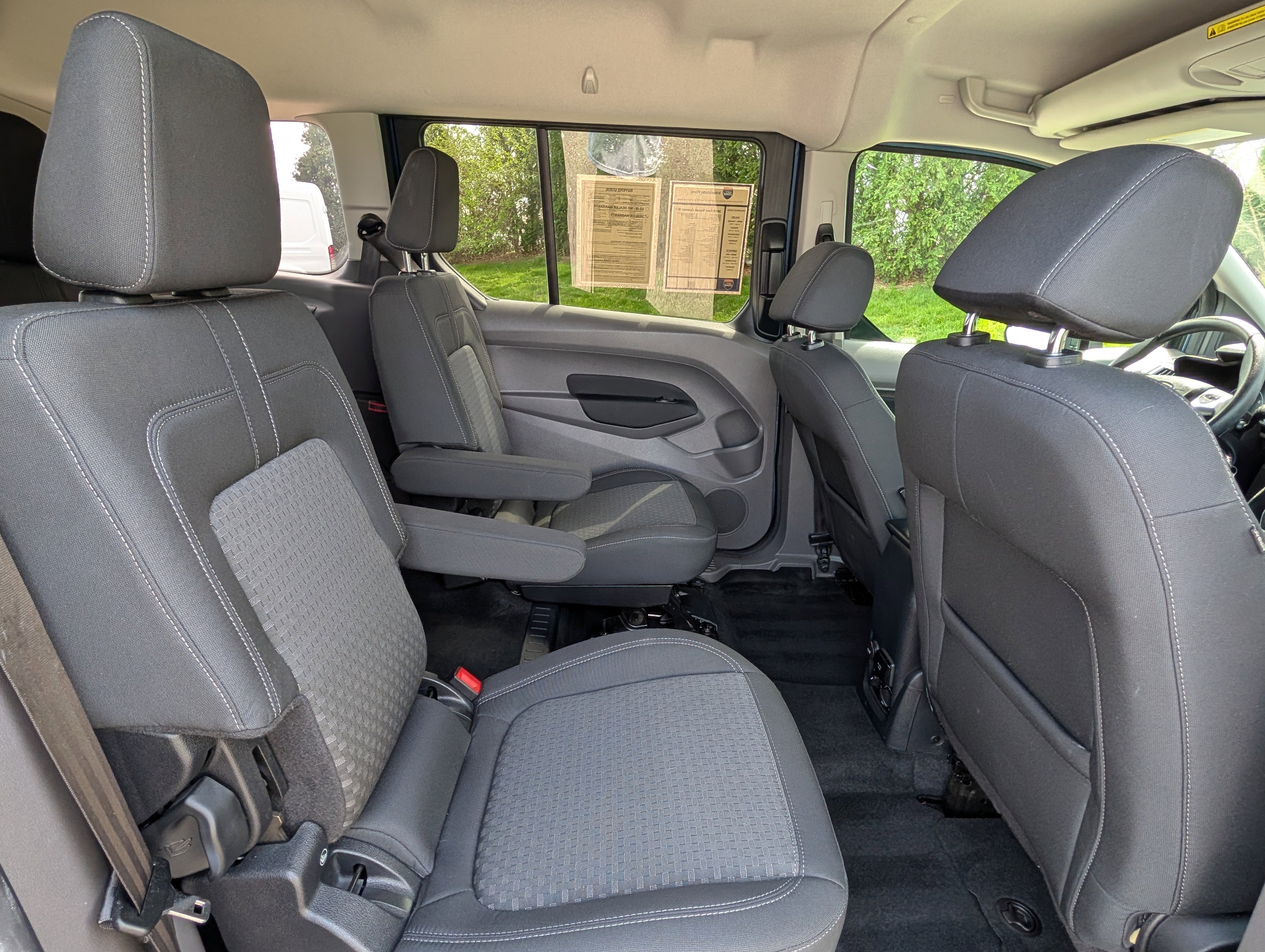 Used 2019 Ford Transit Connect XLT image 28