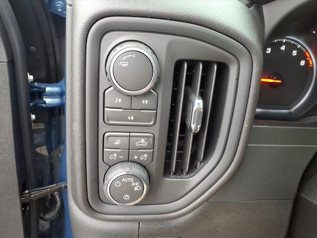 New 2026 Chevrolet Silverado 2500 Custom w/ Custom Value Package image 19