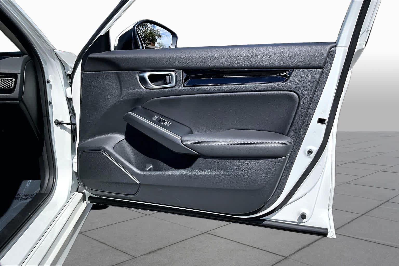 Used 2024 Honda Civic Touring image 22