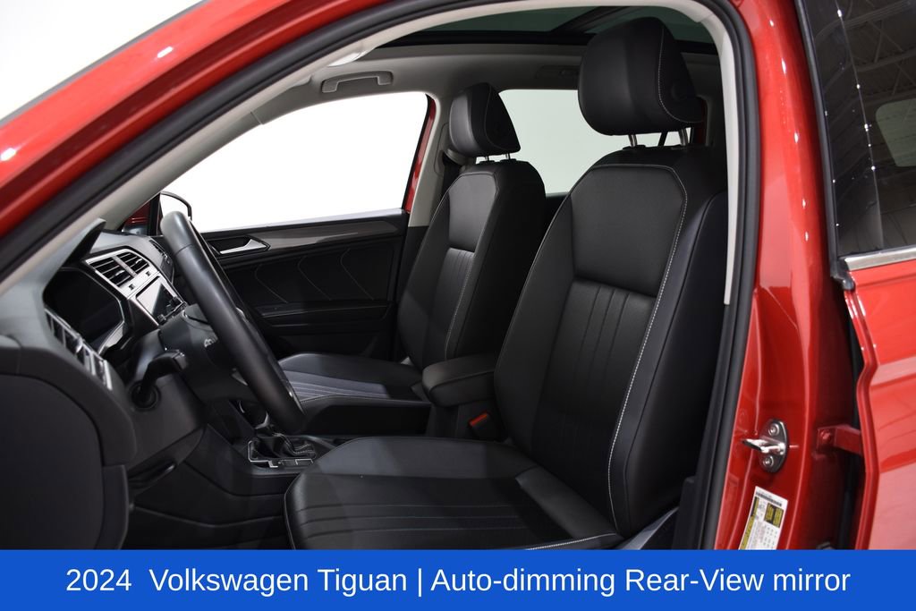 Used 2024 Volkswagen Tiguan SE image 22