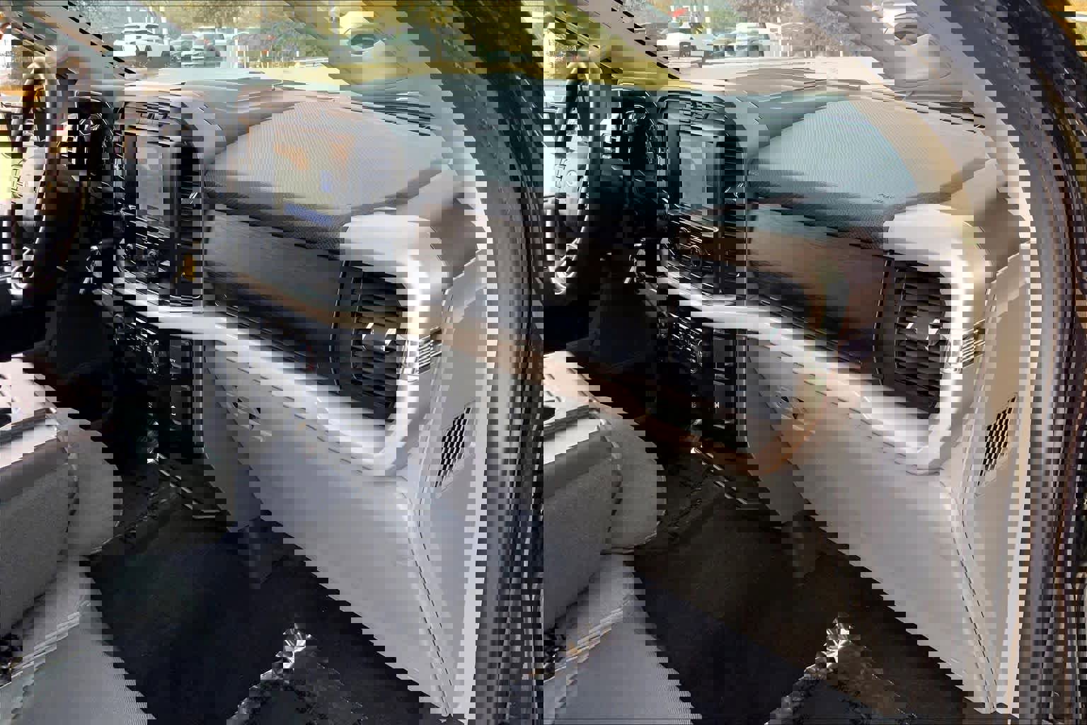 Used 2023 Ford F150 XLT w/ Trailer Tow Package image 18