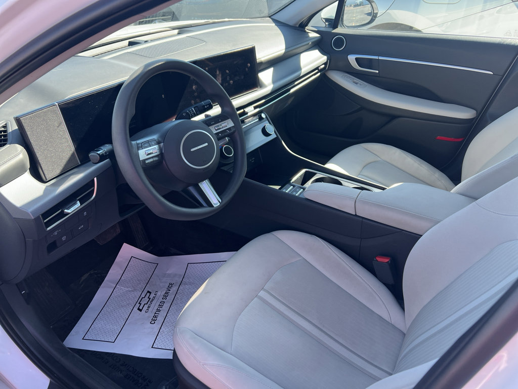 Used 2025 Hyundai Sonata SEL image 9