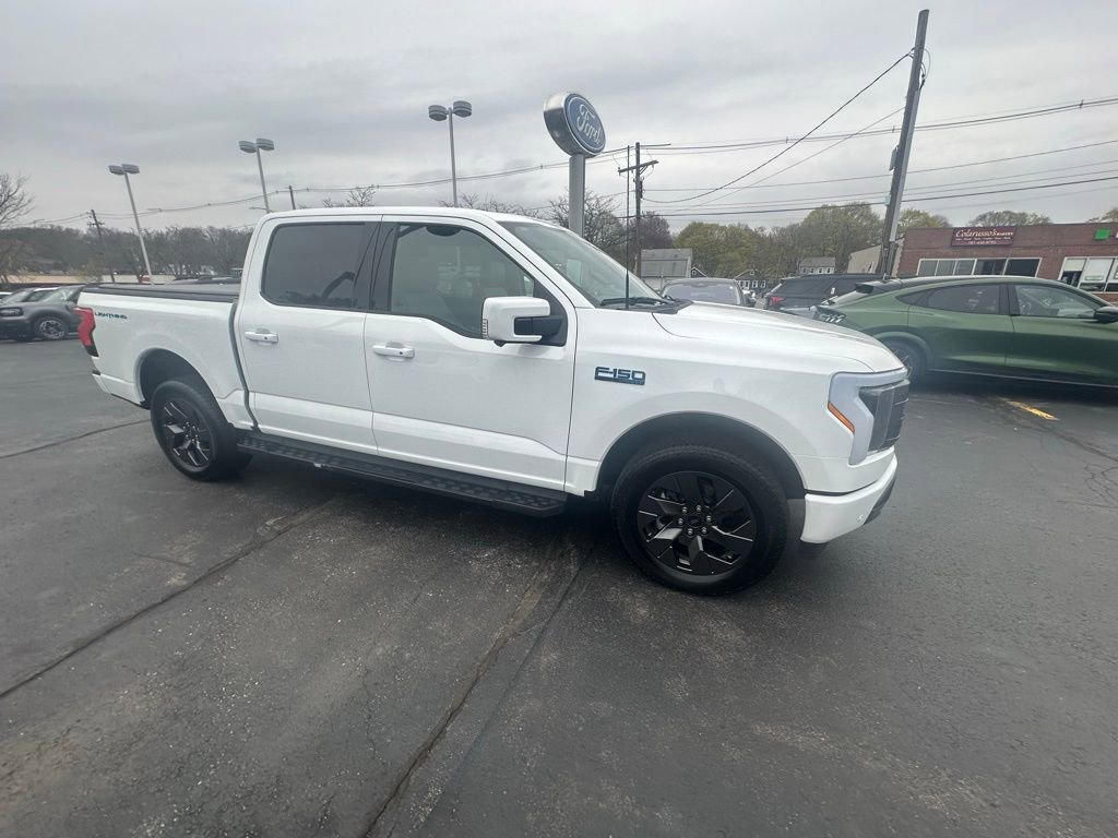 Used 2025 Ford F150 Lightning Lariat AWD/4WD image 4
