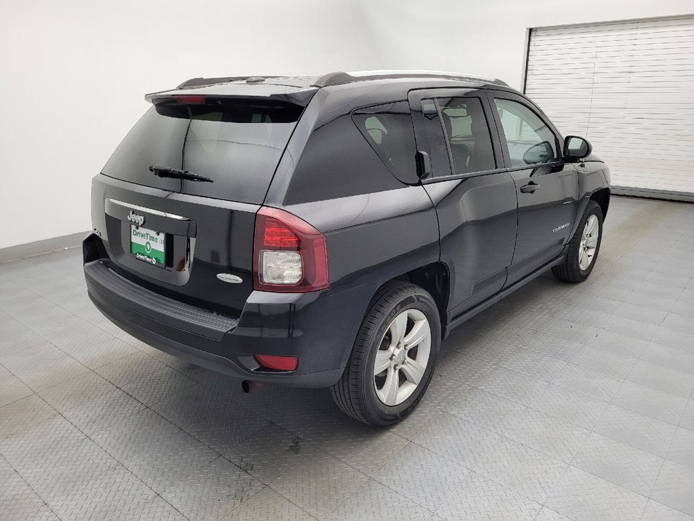 Used 2017 Jeep Compass Latitude AWD/4WD image 9