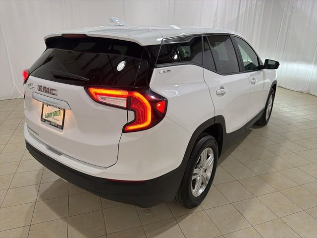 Used 2024 GMC Terrain SLE FWD image 5
