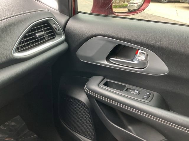 Used 2020 Chrysler Pacifica Limited w/ Advanced Safetytec Group image 28