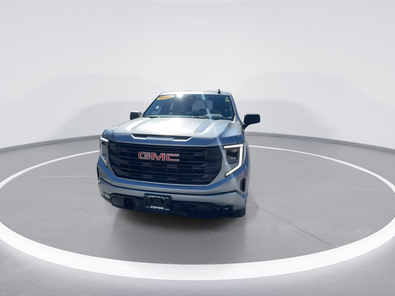Used 2024 GMC Sierra 1500 Elevation w/ X31 Off-Road Package AWD/4WD image 3