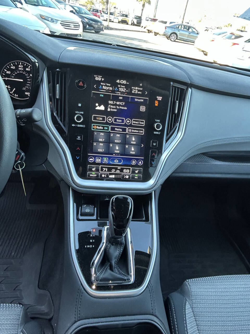 Used 2025 Subaru Outback Premium image 15