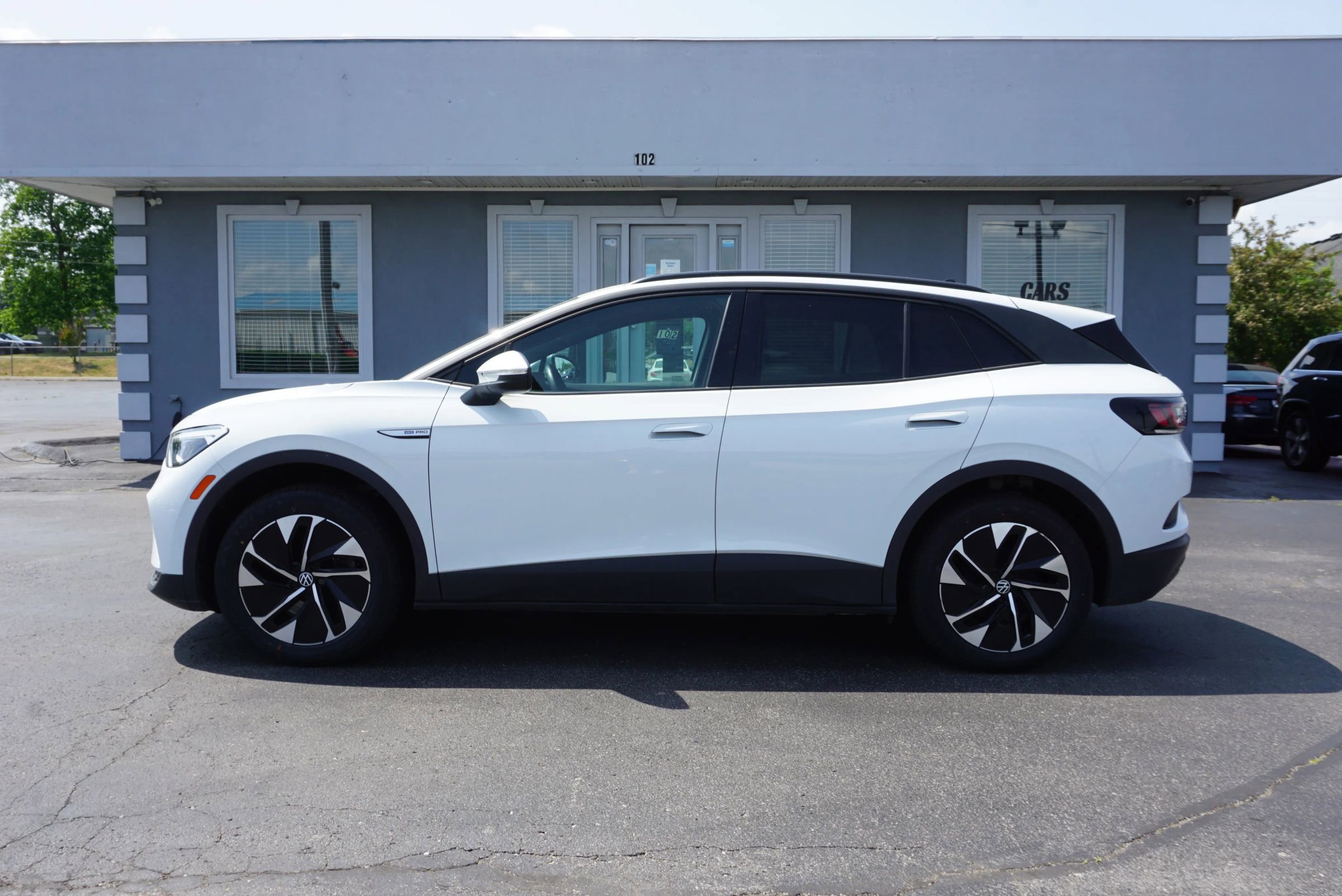 Used 2021 Volkswagen ID.4 Pro AWD/4WD image 8