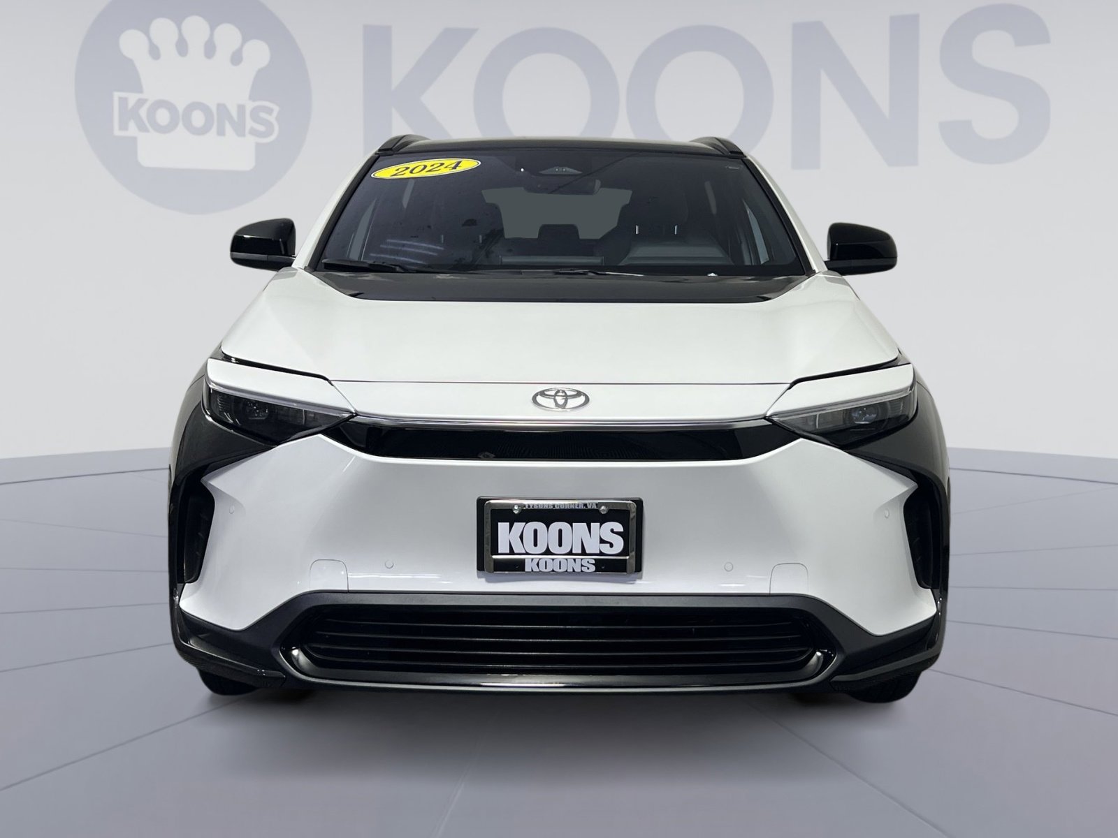 Used 2024 Toyota bZ4X XLE w/ Weather Package image 11