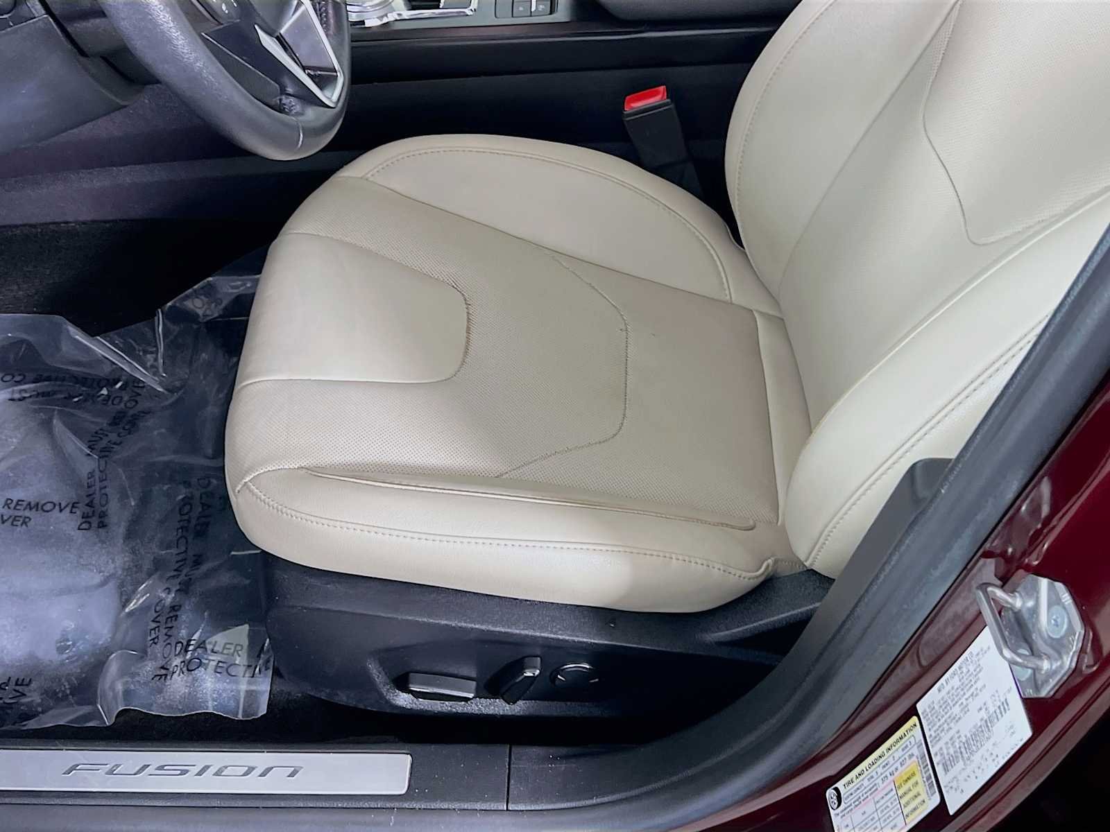 Used 2018 Ford Fusion Energi Titanium FWD image 20