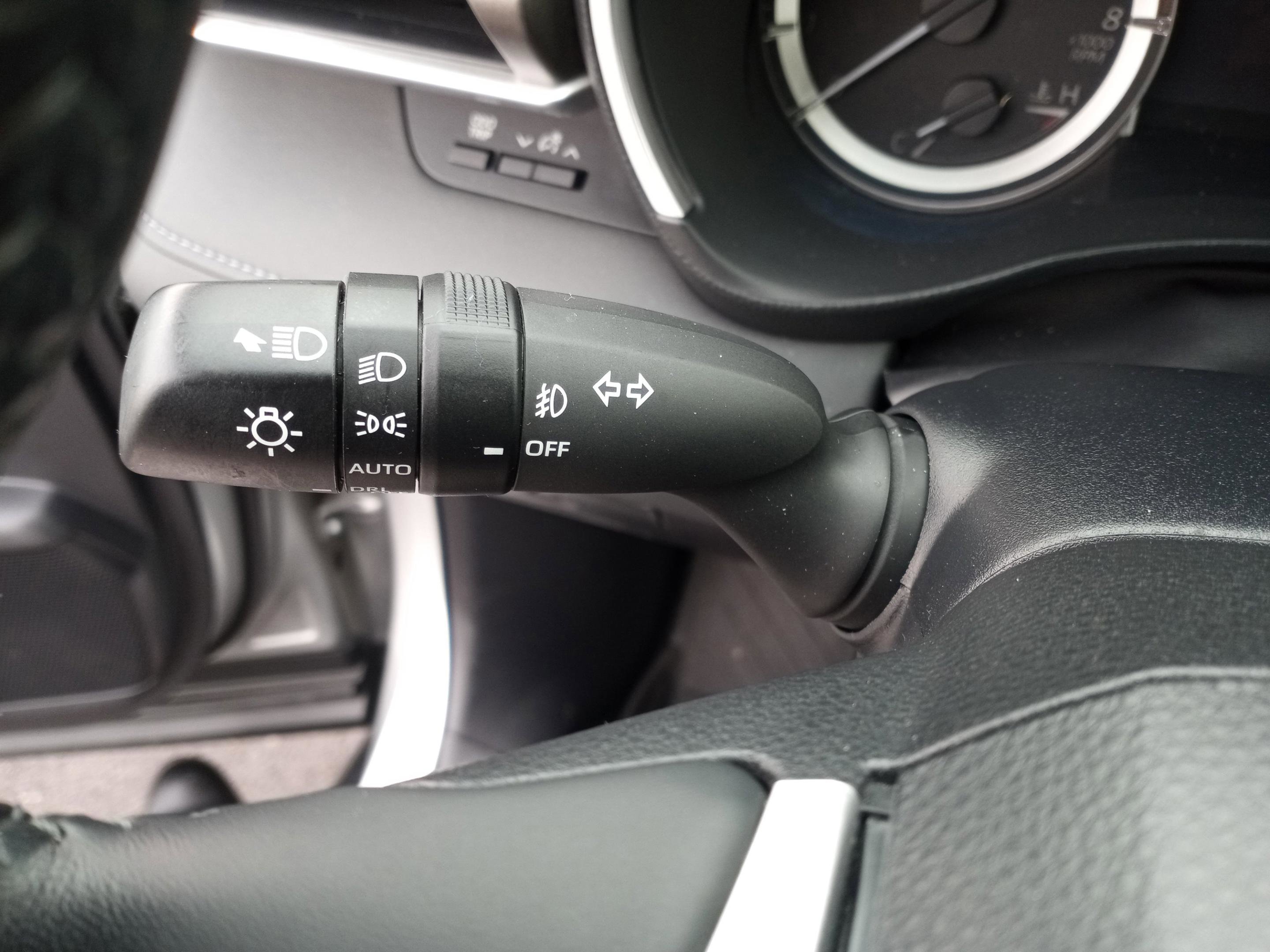 Used 2023 Toyota Highlander L image 15