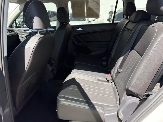 Certified 2023 Volkswagen Tiguan SE FWD image 10