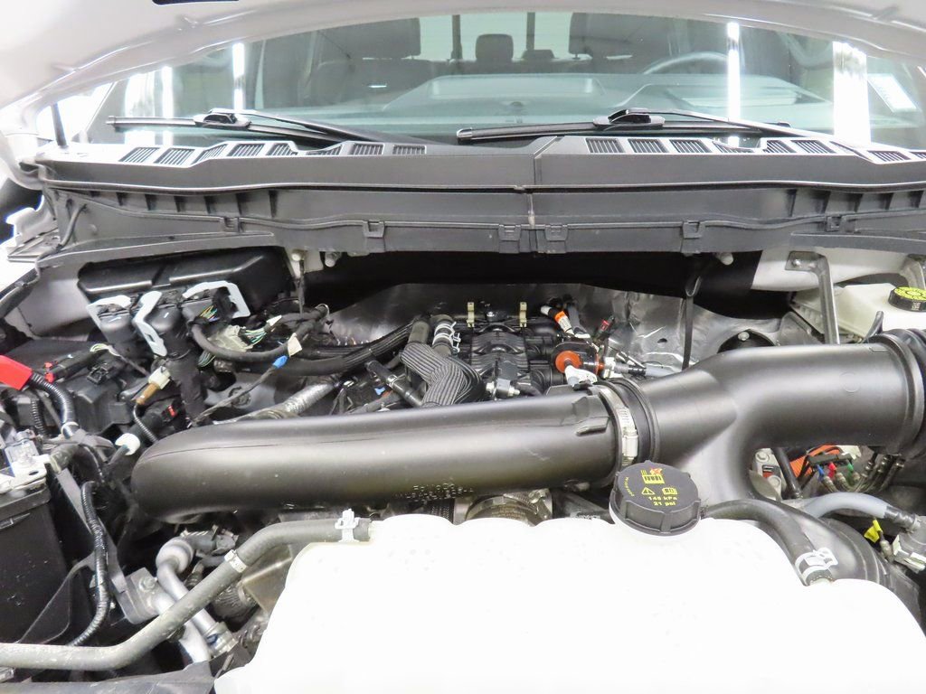 Used 2025 Ford F150 Platinum image 28