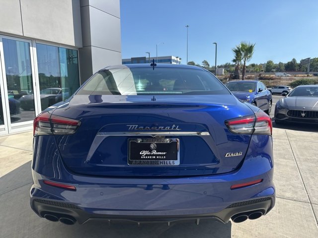 Used 2022 Maserati Ghibli Trofeo image 7