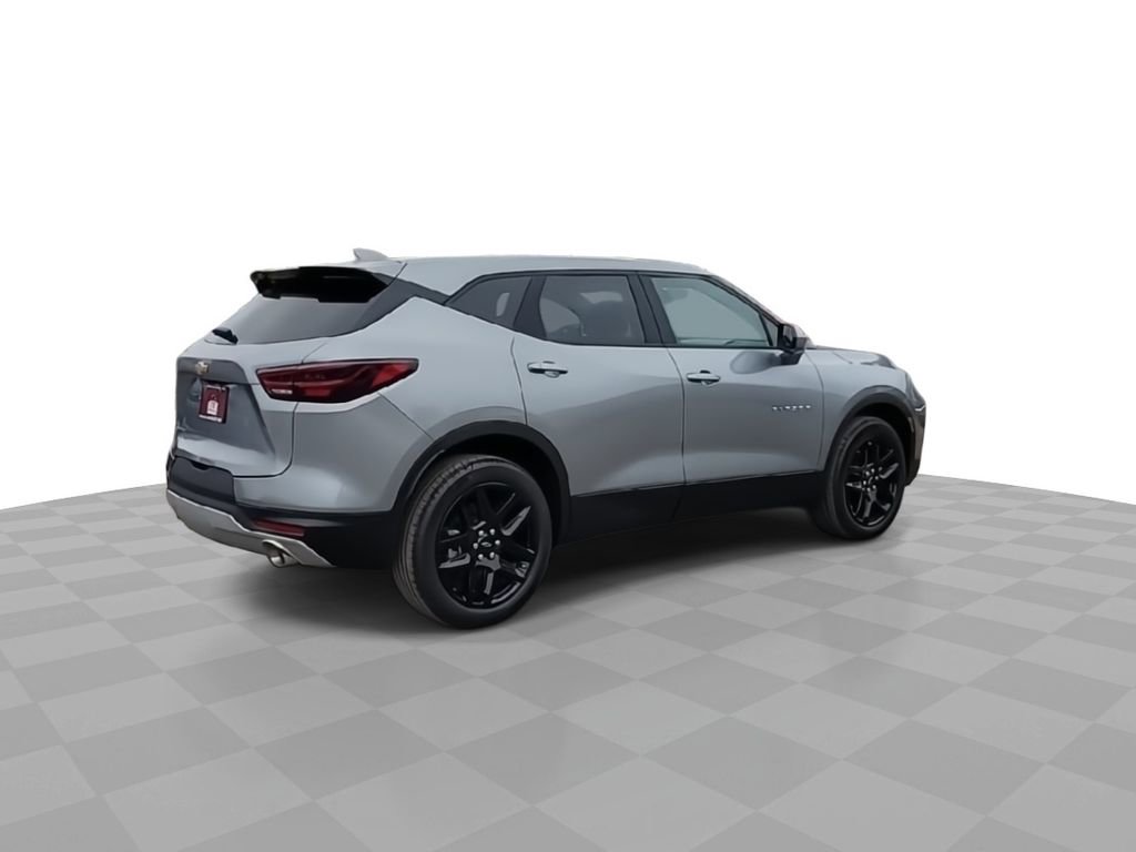 New 2025 Chevrolet Blazer LT w/ Driver Confidence Package image 8