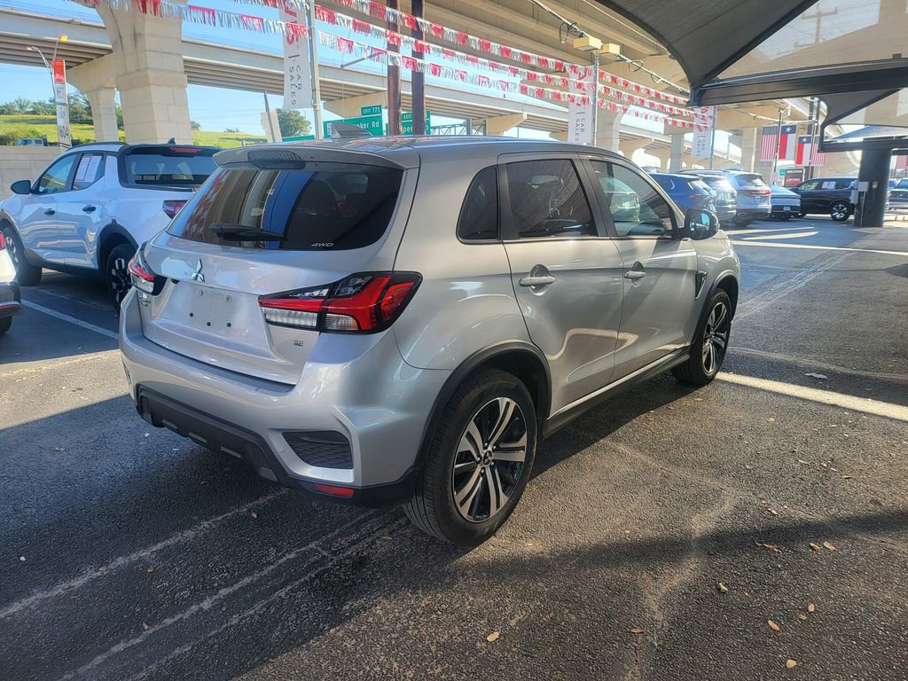 Used 2025 Mitsubishi Outlander Sport SE AWD/4WD image 8