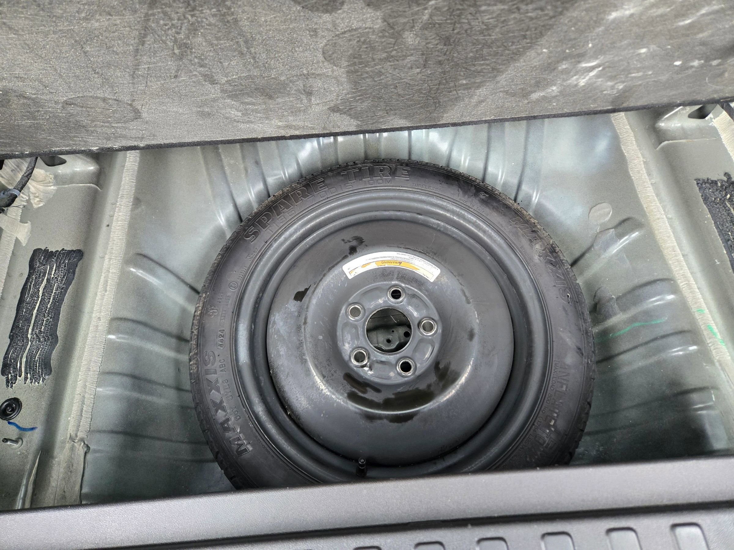 Used 2024 GMC Terrain SLT image 58