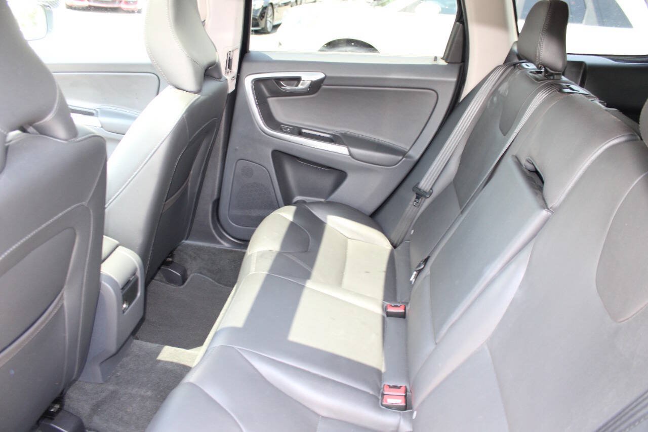 Used 2016 Volvo XC60 T5 Premier AWD/4WD image 19