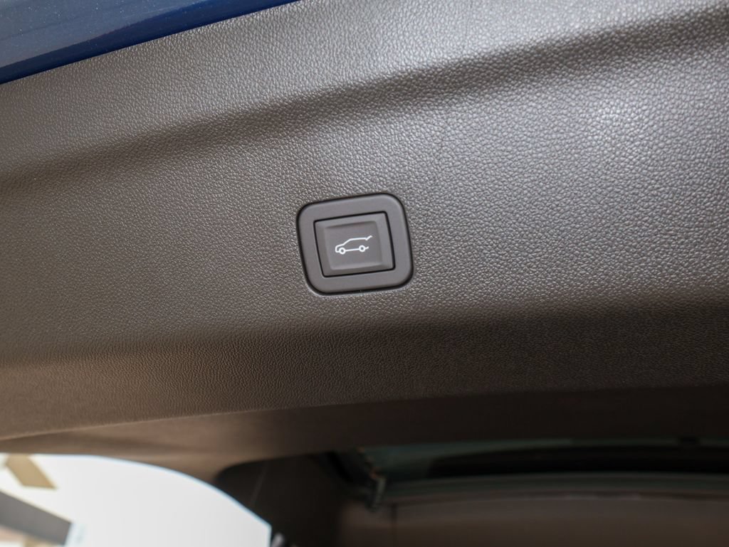New 2026 GMC Yukon XL Elevation w/ Elevation Premium Package AWD/4WD image 6