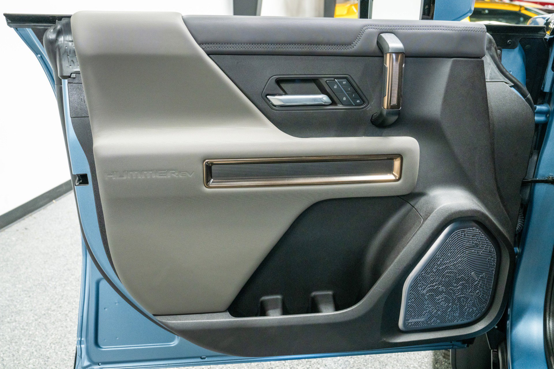 Used 2024 GMC Hummer EV 3X w/ Omega Edition image 36