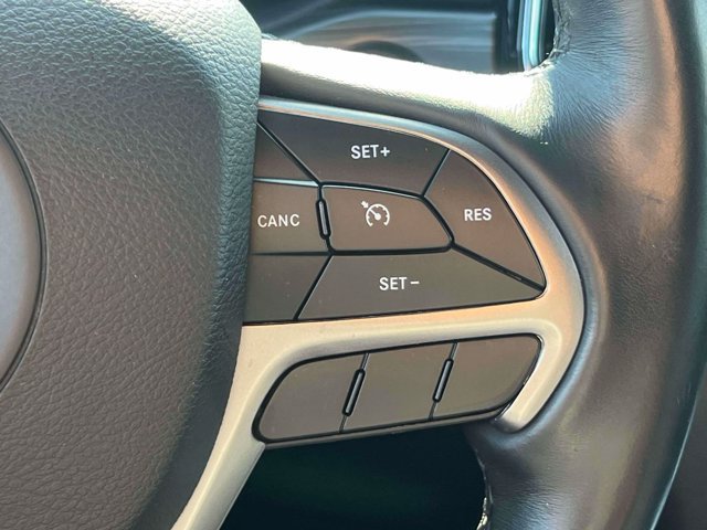 Used 2019 Jeep Grand Cherokee Altitude AWD/4WD image 27