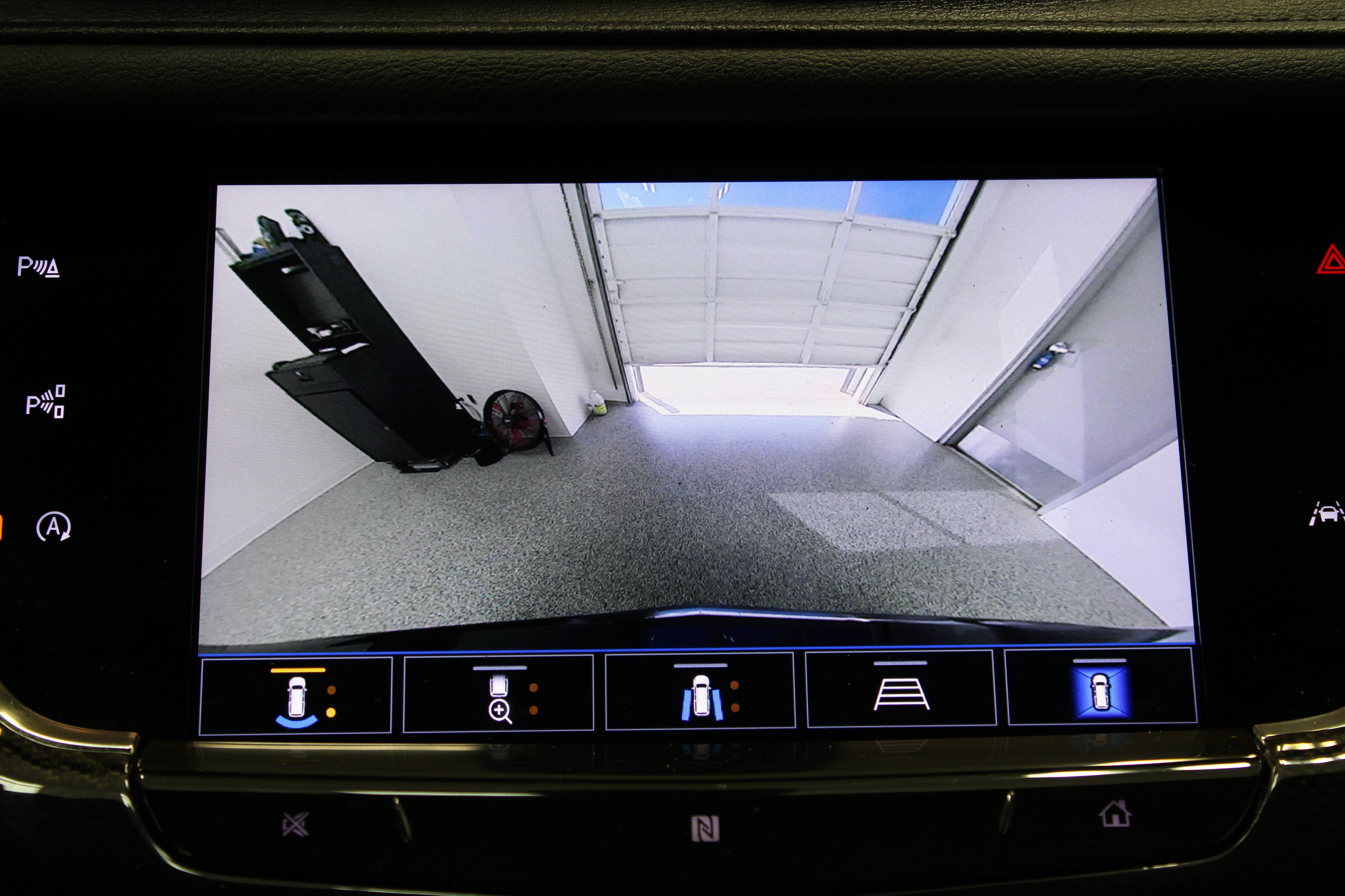 Used 2021 Cadillac XT6 Sport AWD/4WD image 22