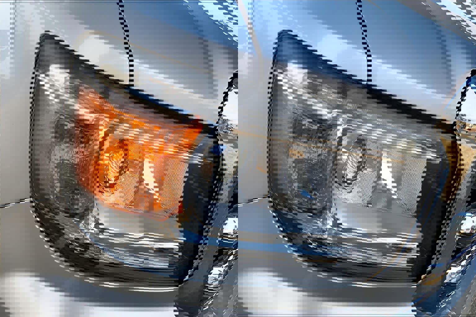 Used 2018 GMC Canyon SLT w/ Driver Alert Package image 27