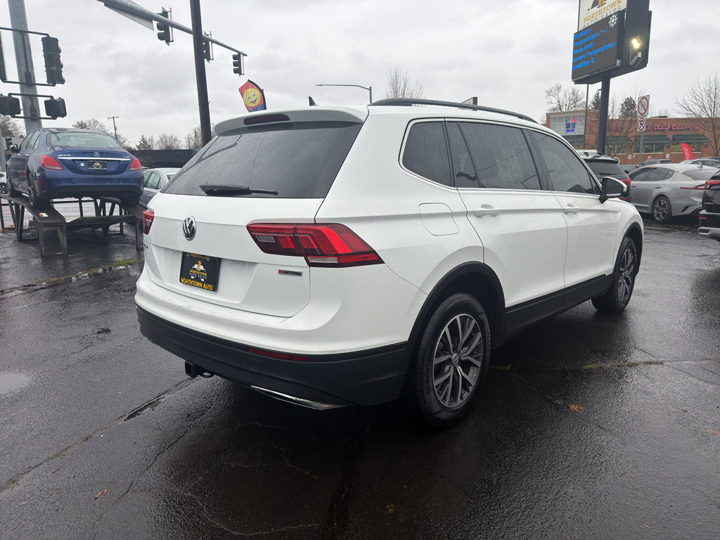 Used 2019 Volkswagen Tiguan SE w/ Panoramic Sunroof Package image 6