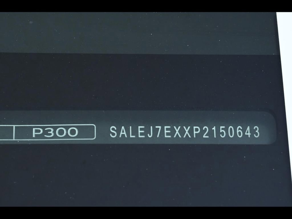 Used 2023 Land Rover Defender 110 S image 28