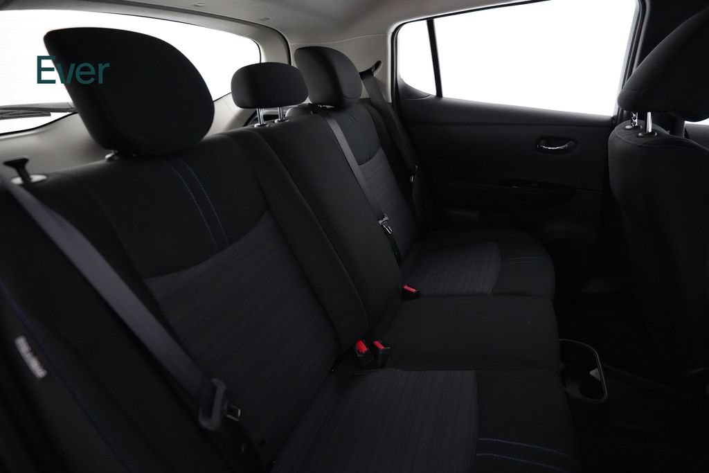 Used 2025 Nissan Leaf SV Plus FWD image 5